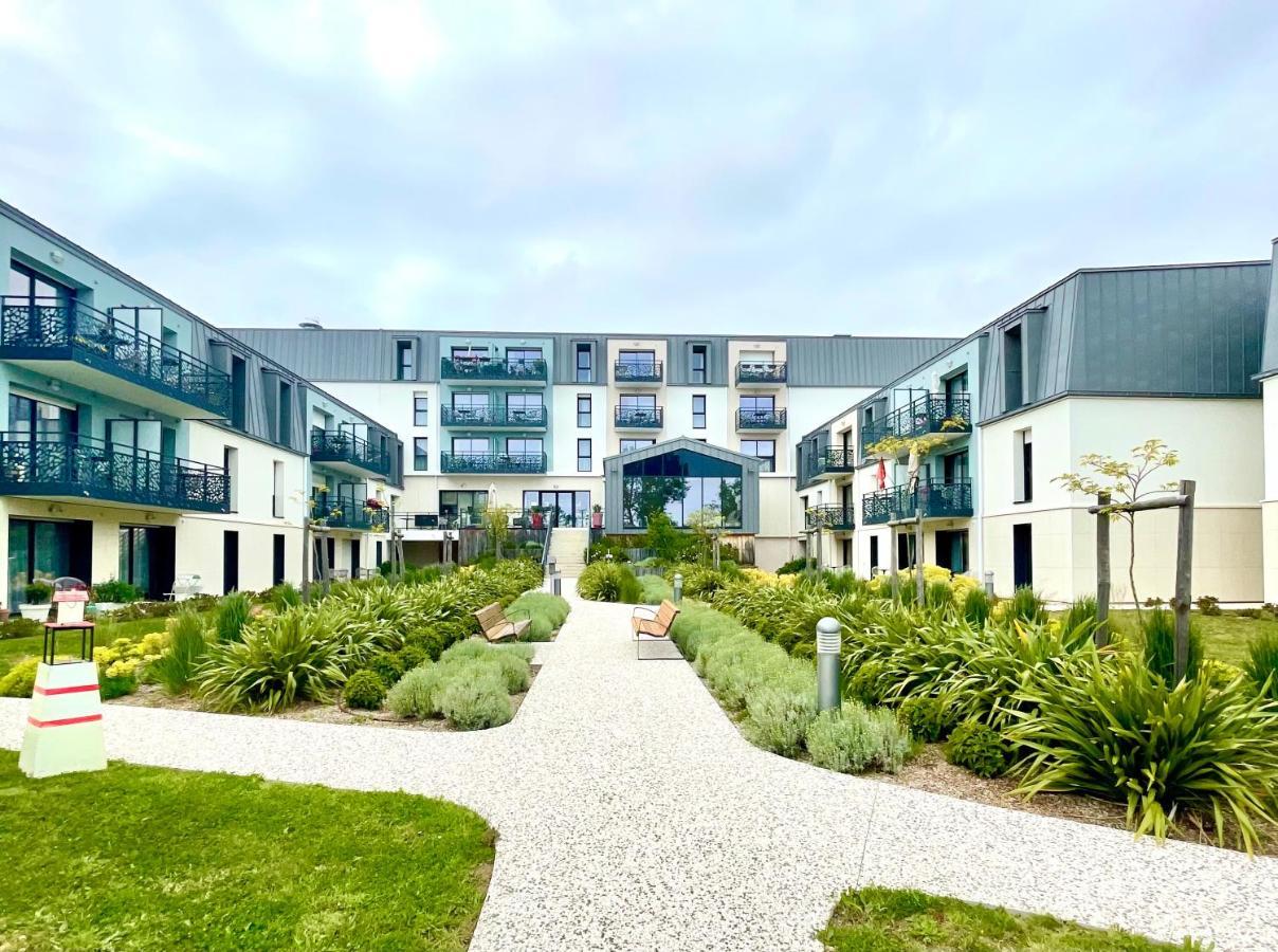 Domitys Les Fregates Aparthotel Les Sables-dʼOlonne Exterior foto
